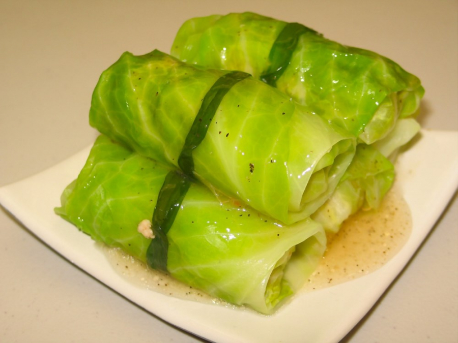  Chúc bạn thành công với món bắp cải cuộn thịt dễ ăn này.
