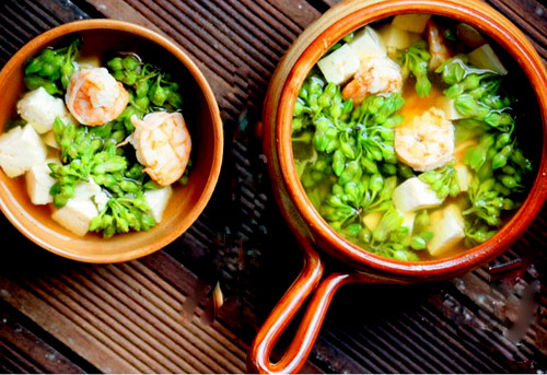 Canh hoa thiên lý nấu thơm ngon miệng