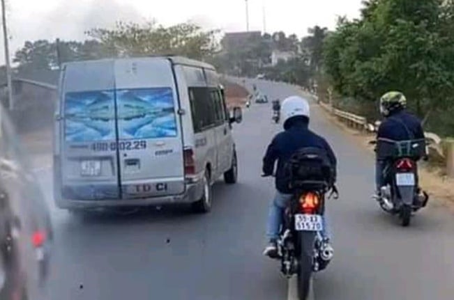 Nhóm phượt thủ rượt đuổi, ném đá vào xe khách.