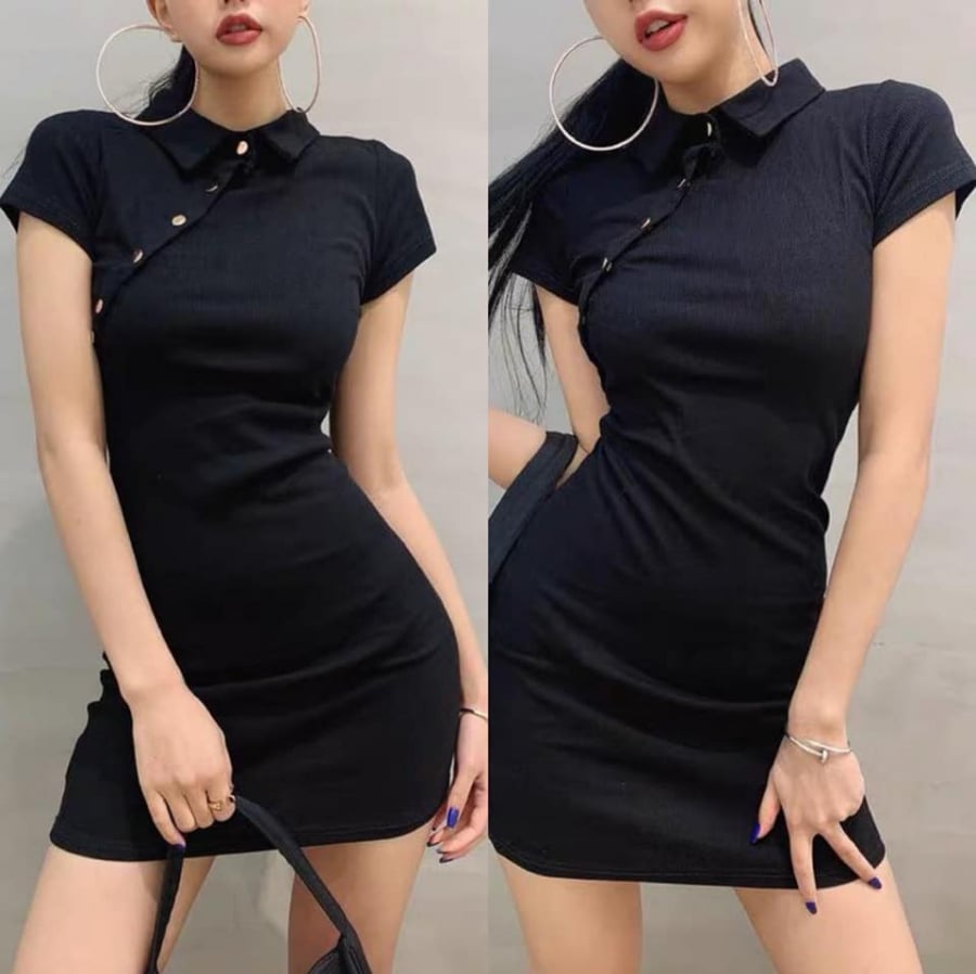 Còn đối với những nàng có bời vai vuông mảnh khảnh thì kiểu váy đan body kết hợp cổ áo sơ mi cùng hàng khuy chéo tinh tế sẽ là sự lựa chọn hoàn hảo nhất