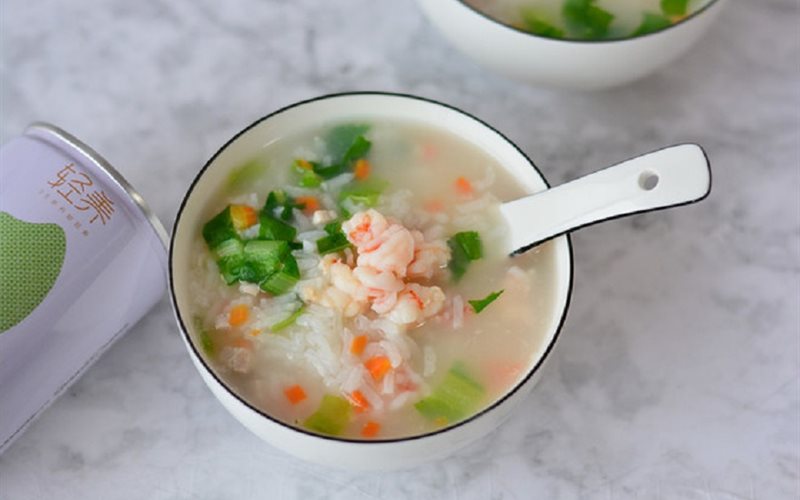 Cách nấu cháo tôm hùm ngon cho bé 