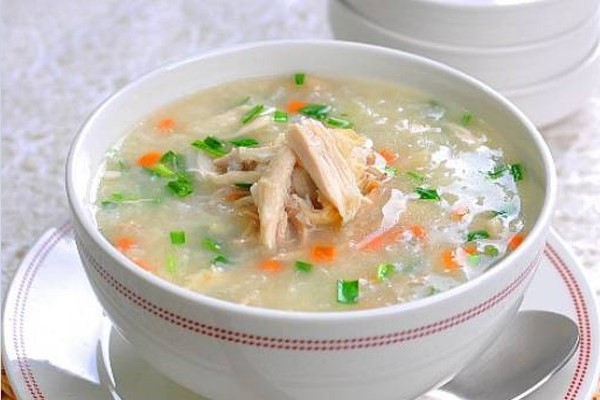 Món cháo gà nấm hương thơm ngon cho bé 