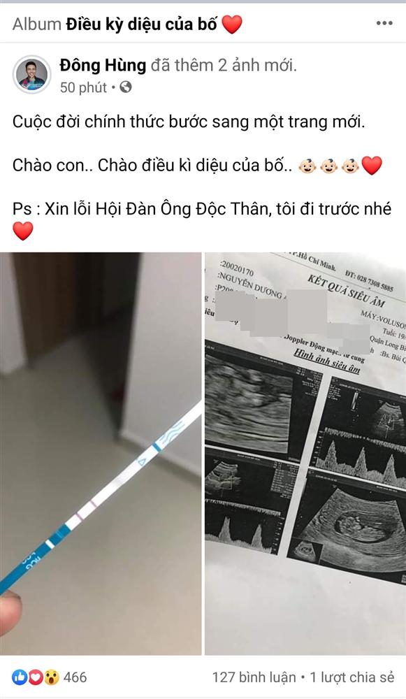 Đông Hùng khoe kết quả siêu âm thai và que thử 2 vạch của bạn gái trong tâm thế hạnh phúc của ông bố trẻ. 