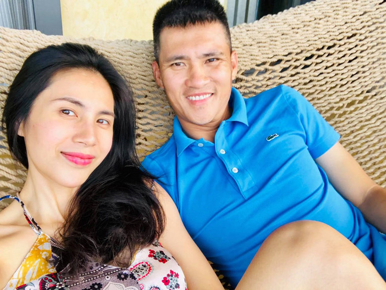 Mới đây, Thủy Tiên lên sóng trò chuyện cùng fan. Hàng trăm câu hỏi của người hâm mộ đã được nữ ca sĩ giải đáp. Cô cũng đã tiết lộ tình huống 