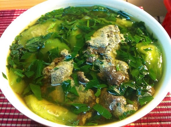 Ăn canh cua sai cách rước thêm bệnh