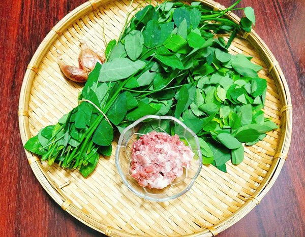6-loai-rau-giau-vitamin-me-sau-sinh-tich-cuc-an-vua-bo-vua-loi-sua-cho-con-1-1590132807-517-width600height467