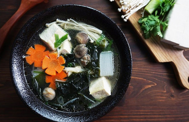 Ngày hè mẹ bầu giải nhiệt bằng những món canh lành tính 