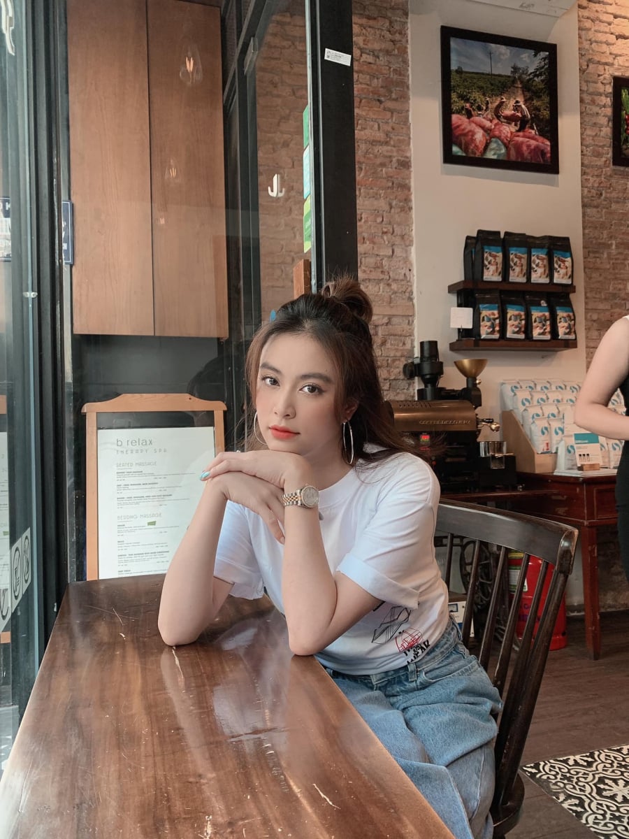 hoangthuylinh11