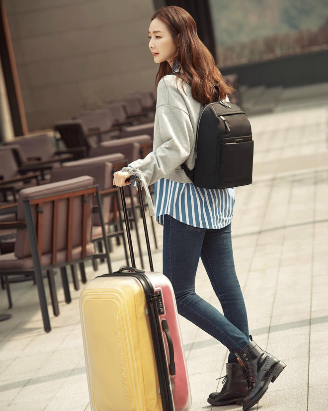 Sau khi thức dậy, mỗi ngày Choi Ji Woo sẽ uống 2 cốc nước ấm đầu tiên để bổ sung nước cho Sh88bet đăng ký miễn phí.