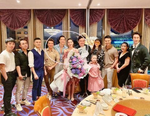 ho-ngoc-ha-01-copy-1-ngoisaovn-w480-h372