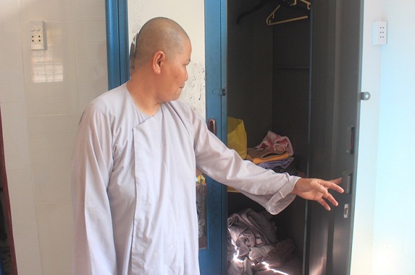 Chiếc tủ cất số vàng bị mất trộm. Ảnh: ĐÔNG HÀ