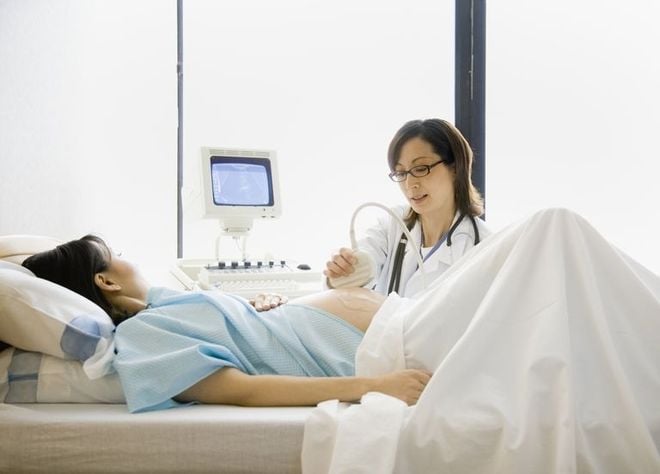 Câu hỏi mẹ bầu thường thắc mắc trong lần đầu mang thai