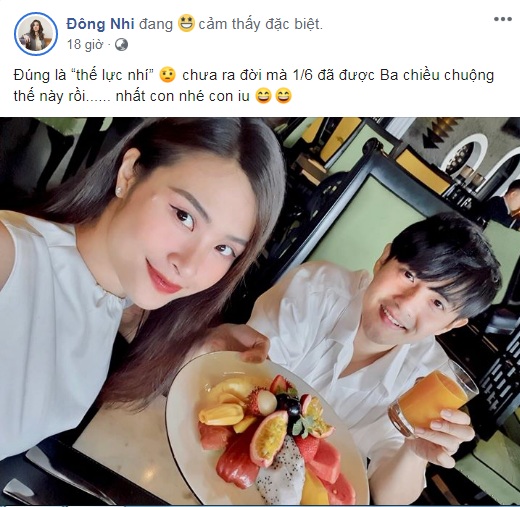 Trong ngày lễ Quốc tế Thiếu nhi vừa qua, Đông Nhi và Ông Cao Thắng đã khoe khoảnh khắc vui vẻ chúc mừng. Đáng chú ý nhất vẫn là dòng trạng thái đầy “dỗi hờn” của Đông Nhi khi nhắc đến đứa con đang nằm trong bụng: “Đúng là “thế lực nhí” chưa ra đời mà 1/6 đã được ba chiều chuộng thế này rồi. Nhất con nhé con yêu”. Nhân cơ hội này, CĐM đã có dịp trêu chọc Đông Nhi và Ông Cao Thắng.