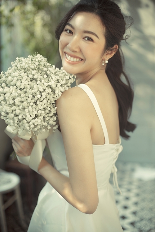 thuy-van-chup-anh-cuoi-mot-minh-d95-4981346