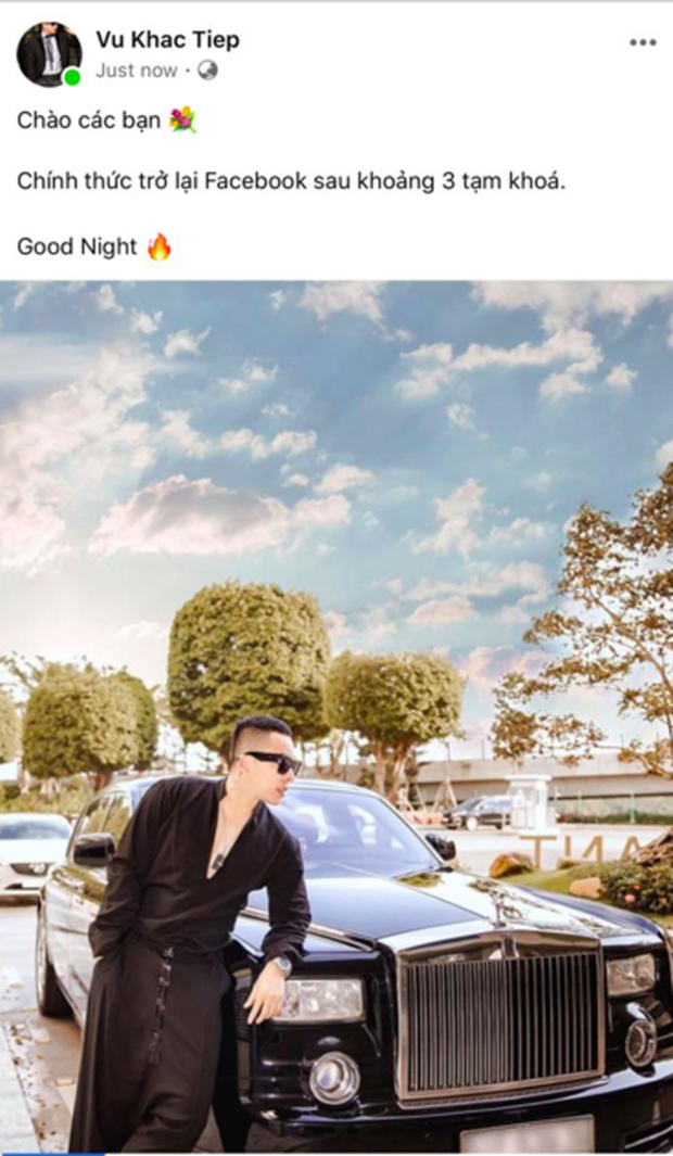 Sau khoảng 3 tháng quyết định ngừng sử dụng mạng xã hội Facebook vì vướng ồn ào dư luận khi anh có thái độ mất bình tĩnh tại khu cách ly tập trung ở Cát Lái, Quận 2, TP.HCM. Mới đây, ông bầu Vũ Khắc Tiệp chính thức đăng tuyên bố tiếp tục hoạt động trở lại, thu hút đông đảo sự chú ý của khán giả.