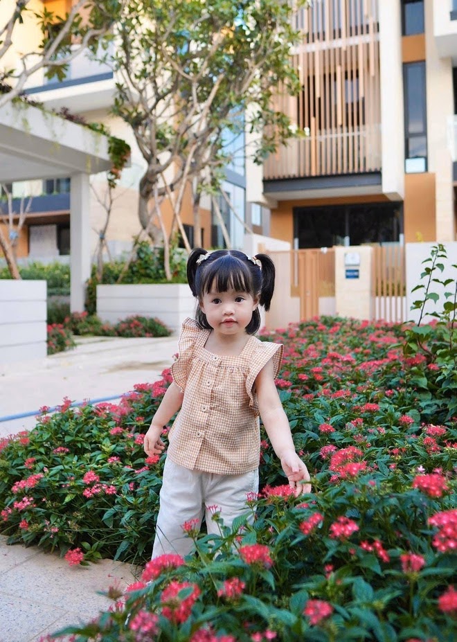 Hình ảnh đáng yêu của con gái Đặng Thu Thảo.
