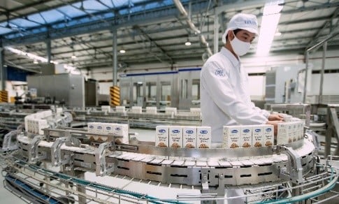 Dây chuyền sản xuất sản phẩm sữa hạt xuất khẩu của Vinamilk