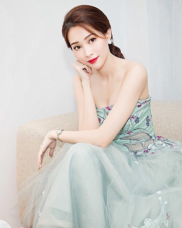 an-mac-co-the-nham-chan-nhung-dang-thu-thao-lua-chon-hoa-tai-toan-hang-hieu-cuc-pham-download-1-1591442725-83-width600height750