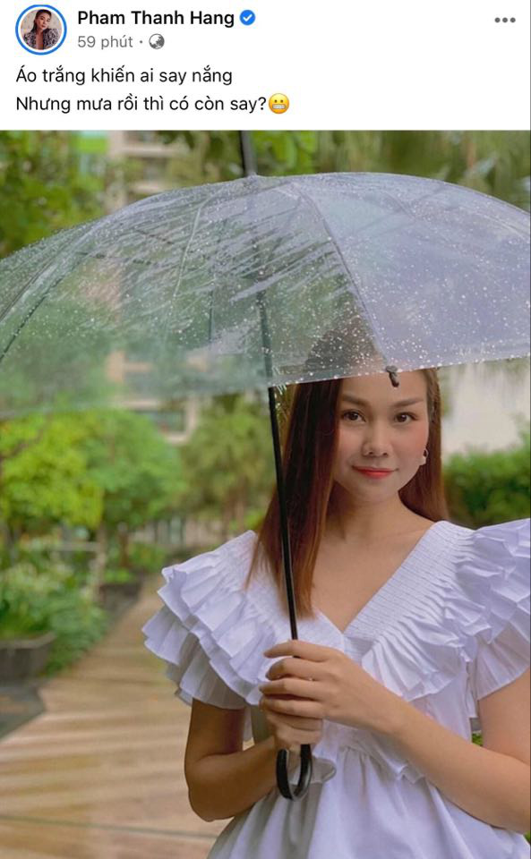 Trong khi đó, Thanh Hằng vẫn bình thản làm việc, thậm chí còn “thả thính” vu vơ thế này!