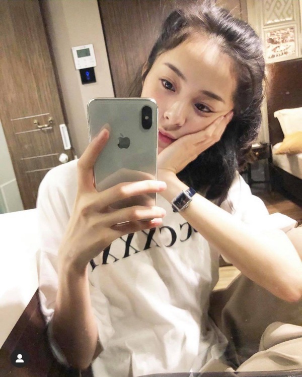 my-nu-van-nguoi-me-ngay-nao-gio-tai-xuat-voi-lan-da-trang-hong-moi-do-dep-nhu-cong-chua-mua-he-5-1591754001-323-width600height748