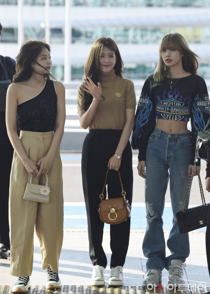 blackpink-lisa-3-15919501650191972640971-1592102947311-15921029485291278973153