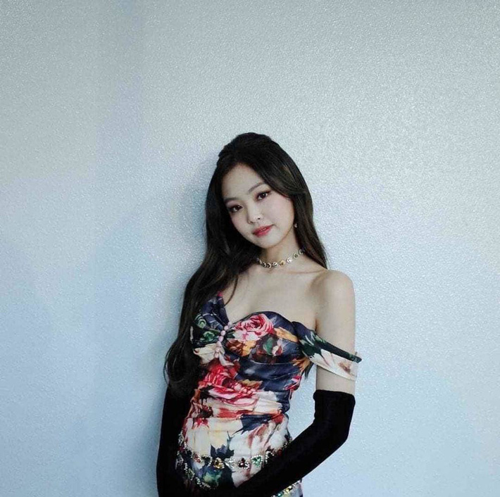 can-canh-bo-vai-tien-ty-cua-jennie-co-tien-chua-chac-mua-duoc-9c85d2ca-15919500174711198885551-1592102961495-1592102961662307511843