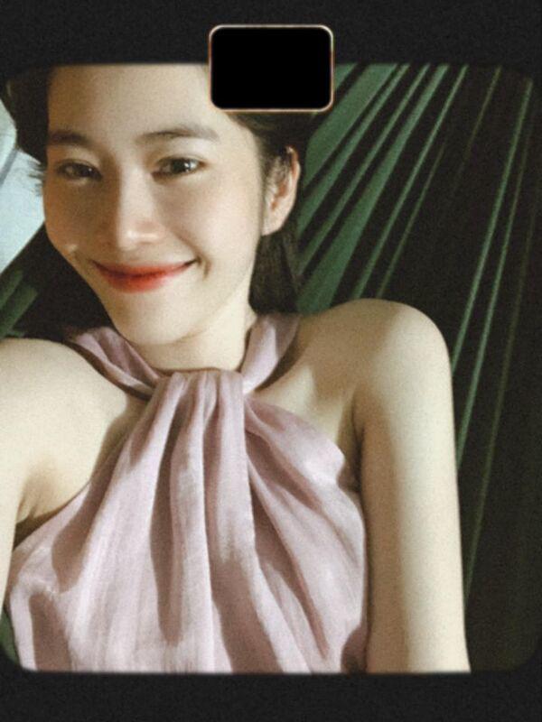 cuoi-tuoi-rang-ro-nhung-nam-em-van-lam-fans-lo-lang-boi-doi-vai-xuong-xau-103493773_1325256424336462_1631704937673493562_o-1592223740-495-width600height800