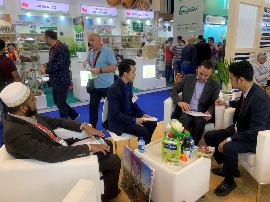 Vinamilk tham gia Hội chợ Gulfood Dubai và ký kết thành công hợp đồng xuất khẩu sữa trị giá 20 triệu USD tại đây