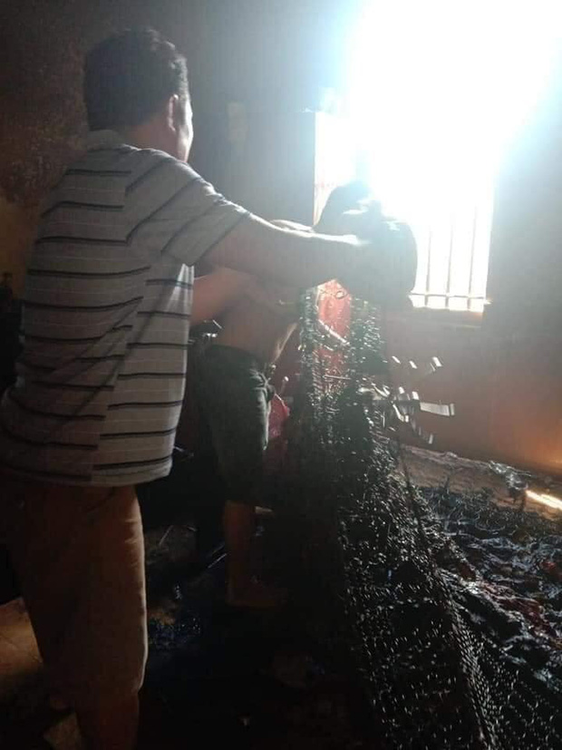 Lửa bén vào chăn, đệm trong phòng ngử gây bỏng toàn thân cho 2 bé