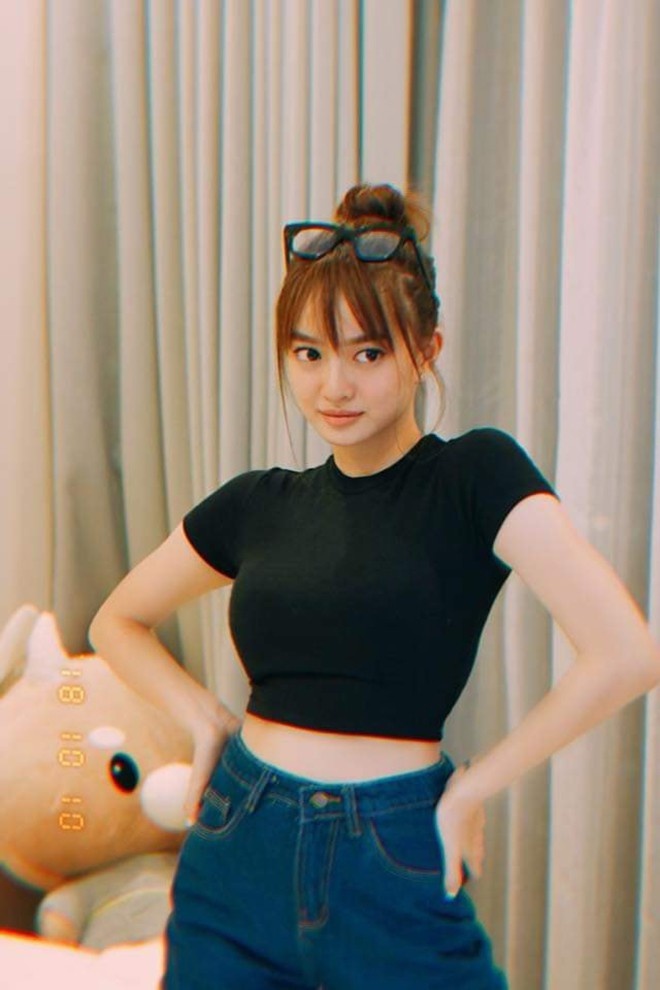 nhung-my-nhan-goi-cam-bat-chap-du-so-huu-khuyet-diem-dui-to-eo-banh-mi-bap-tay-tho-ngoan-hien-bay-lau-cung-da-den-luc-kaity-nguyen-no-1592563841-126-width660height990