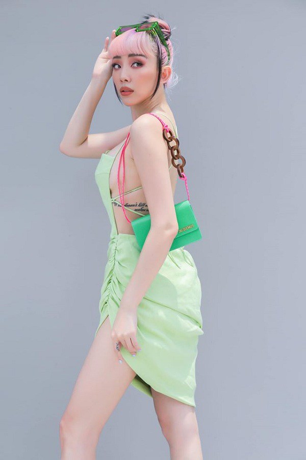 hai-lan-dung-hang-voi-tieu-vy-toc-tien-co-phan-lan-luot-nho-kheo-mix-phu-kien-101219036_3501007583262597_4421303406824521728_o-1592558712-111-width600height900