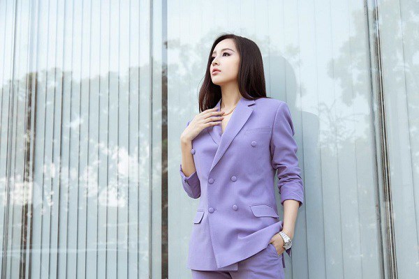 het-dien-trang-phuc-khoe-dang-goi-cam-mai-phuong-thuy-lai-len-do-chuan-soai-ty-104296785_378400786467554_6784931540226472162_o-1593074966-987-width600height400