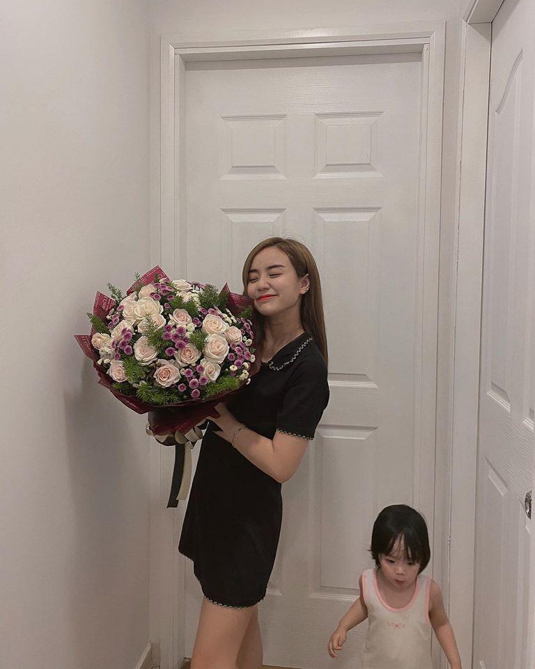 gu-thoi-trang-binh-di-nhung-ngot-ngao-cua-vo-cu-hoai-lam-2-1593134861-323-width768height960