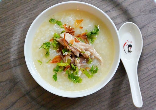 Cháo chim bồ câu hạt sen cho bé