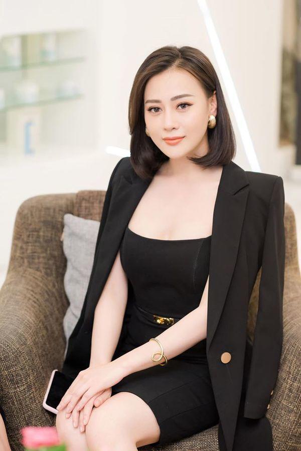 hon-1-tuoi-quynh-bup-be-van-tre-mon-mon-khi-do-sac-ben-thu-hoai-nho-mot-chi-tiet-88150127_2991903477537352_1118302182710444032_o-1593940927-134-width600height899