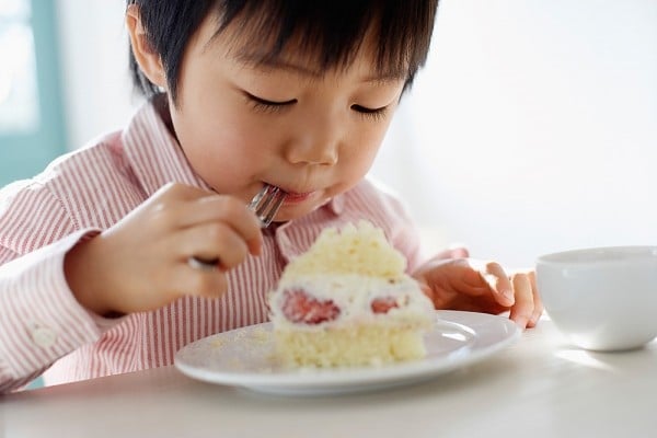 Đồ ngọt không tốt cho trí thông minh của trẻ