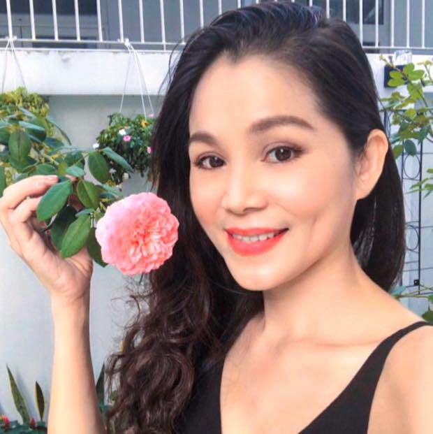 cham-tap-mon-nay-bao-sao-ba-xa-dai-gia-cua-quyen-linh-u50-ma-tre-nhu-gai-doi-muoi-a4a-1594095684-694-width620height621