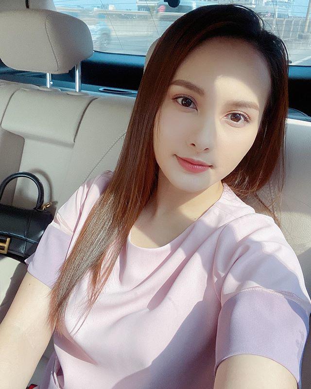 chuan-bi-lam-me-lan-2-bao-thanh-doi-style-trang-diem-lo-tay-nhung-duoc-khen-ngoi-het-loi-a3---copy-1594222640-787-width640height800