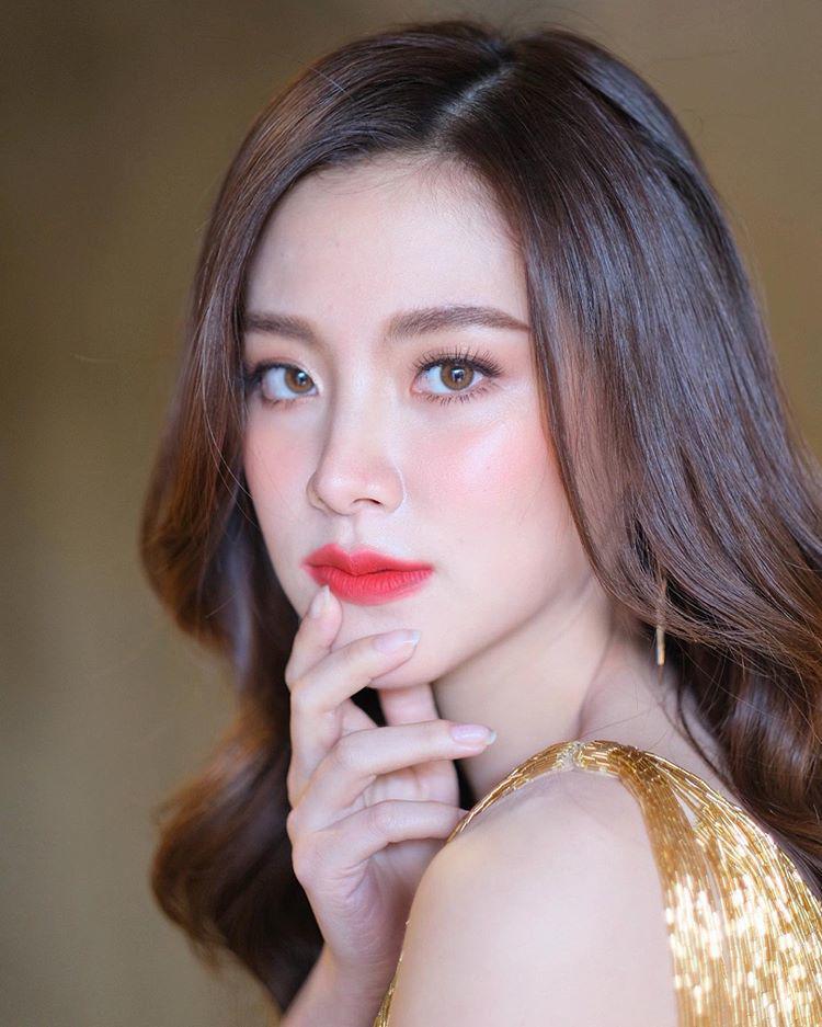cung-la-son-tran-vien-nhung-hoa-minzy-danh-len-trong-sang-chanh-hhen-nie-bi-hai-vi-lo-tay-82276862_332673611051050_3519214299126295037_n-1594446470-542-width750height937
