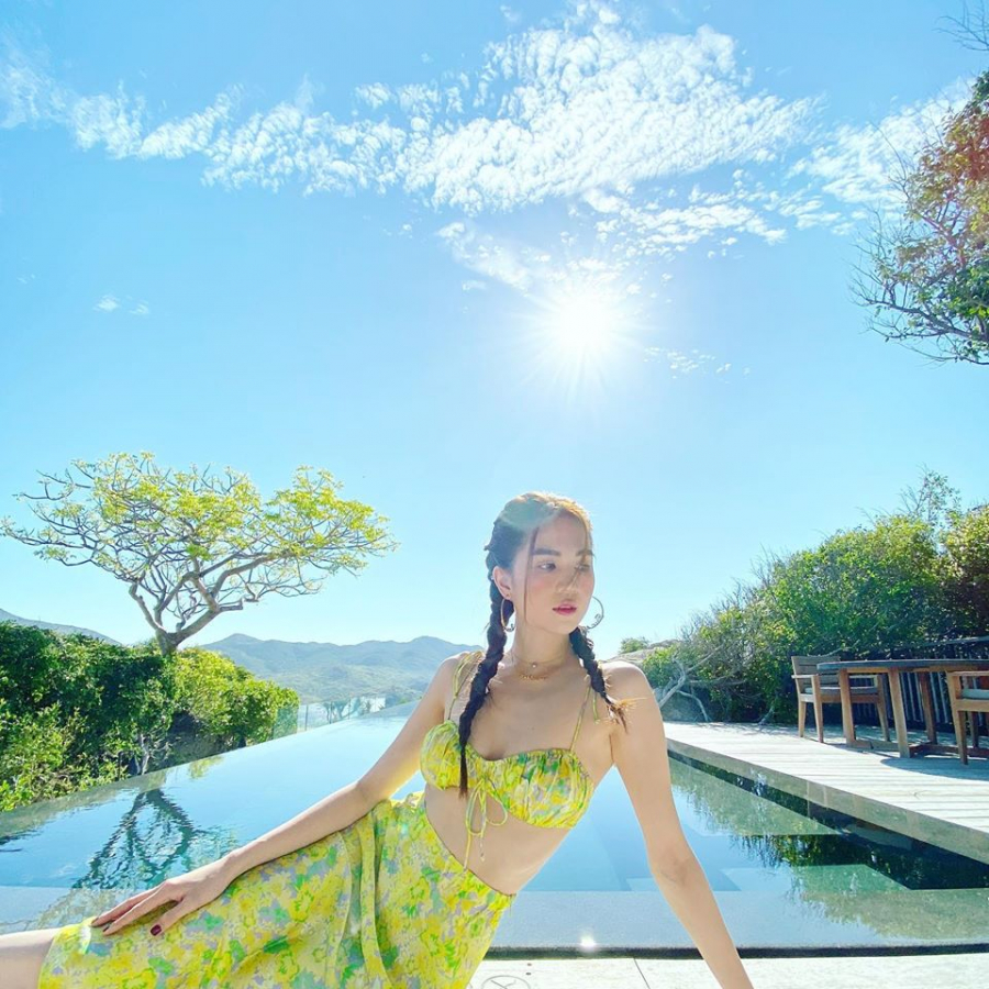 Vòng 1 của “nữ hoàng nội y” dạo gần đây cũng có phần 'khiêm tốn' hơn xưa rất nhiều. Trước sự bàn tán và lo lắng từ khán giả, Ngọc Trinh vẫn khẳng định cô luôn giữ sức khỏe tốt dù đã gầy đi nhiều.