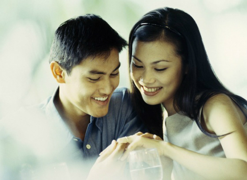 engaged-couple-8900-1423196666