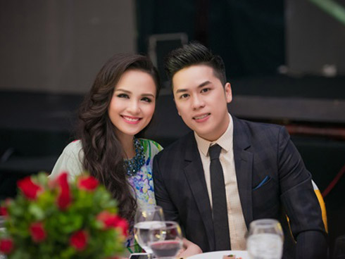 Mới đây, trên trang cá nhân, Diễm Hương bất ngờ chia sẻ dòng trạng thái đầy tâm trạng như muốn tự nhắn nhủ với bản thân. Cô viết: 