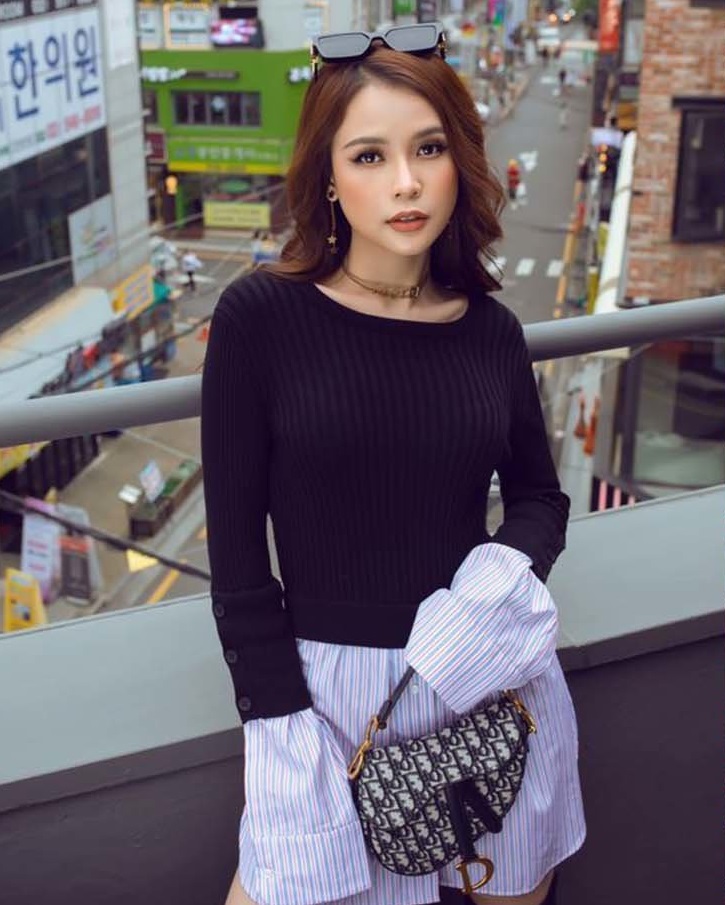 hotgirl-giau-nhat-vbiz-co-tai-san-50-ty-mac-do-banh-beo-gian-don-xach-toan-tui-tram-trieu-h6-1595222431-19-width1500height1000