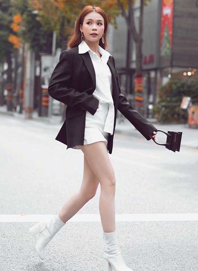 hotgirl-giau-nhat-vbiz-co-tai-san-50-ty-mac-do-banh-beo-gian-don-xach-toan-tui-tram-trieu-h9-1595225834-701-width1500height1000