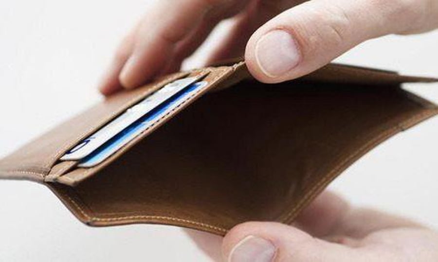 Đừng bao giờ để ví tiền của bạn trống rỗng