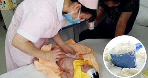 Bé 5 tháng ngộ độc sữa công thức vì sai lầm của bà nội