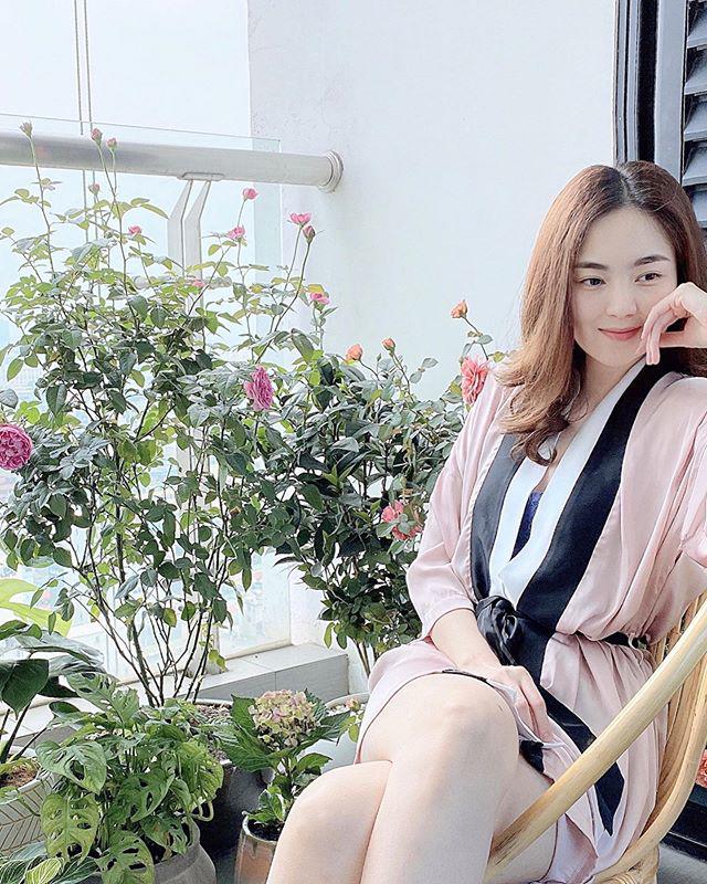 so-huu-vu-khi-ram-rap-va-sac-sao-tu-nhien-btv-mai-ngoc-bi-nghi-la-nho-tham-my-95747168_234953247772134_6373947783149929077_n-1595479561-296-width640height800