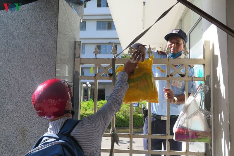 Bệnh viện C Đà Nẵng tiến hành phong tỏa, cách ly 916 người bao gồm bệnh nhân và đội ngũ nhân viên  tế 