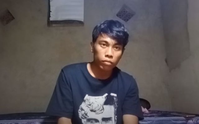 Ngồi im thôi cũng 