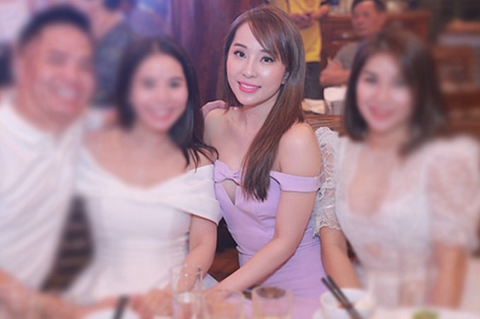 thay-doi-moi-diem-nho-xiu-ngo-dau-nhan-sac-quynh-nga-xuong-doc-nhin-xa-trong-gia-han-page2-1596424742-963-width680height453